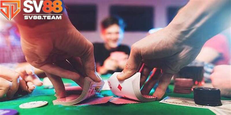 Việc nắm luật chơi Poker sẽ giúp bạn thắng lớn